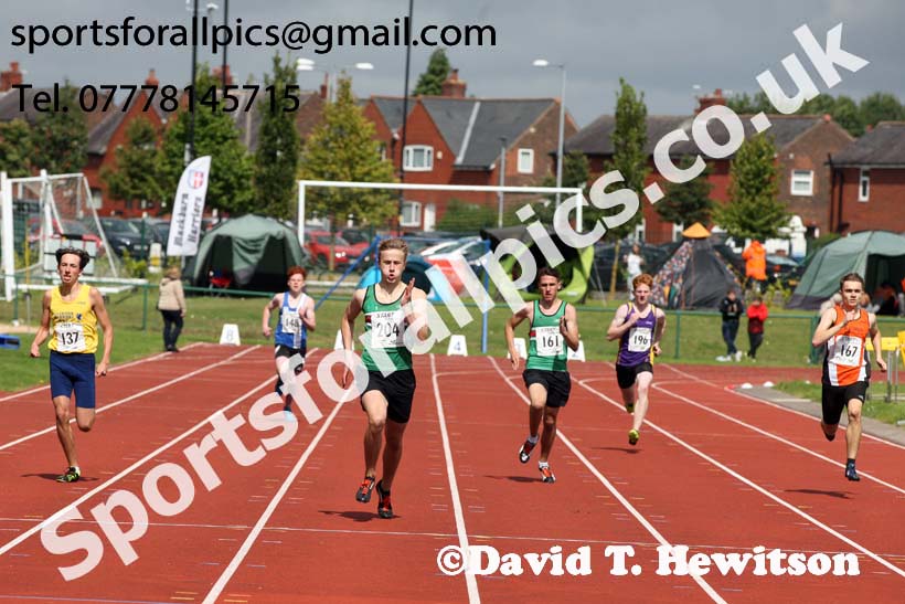 Boys under-15s 300 metres, Northern Under-17s/U-15s and U13s Champs, Leigh Sports Village, Leigh. Photo: David T. Hewitson/Sports for All Pics